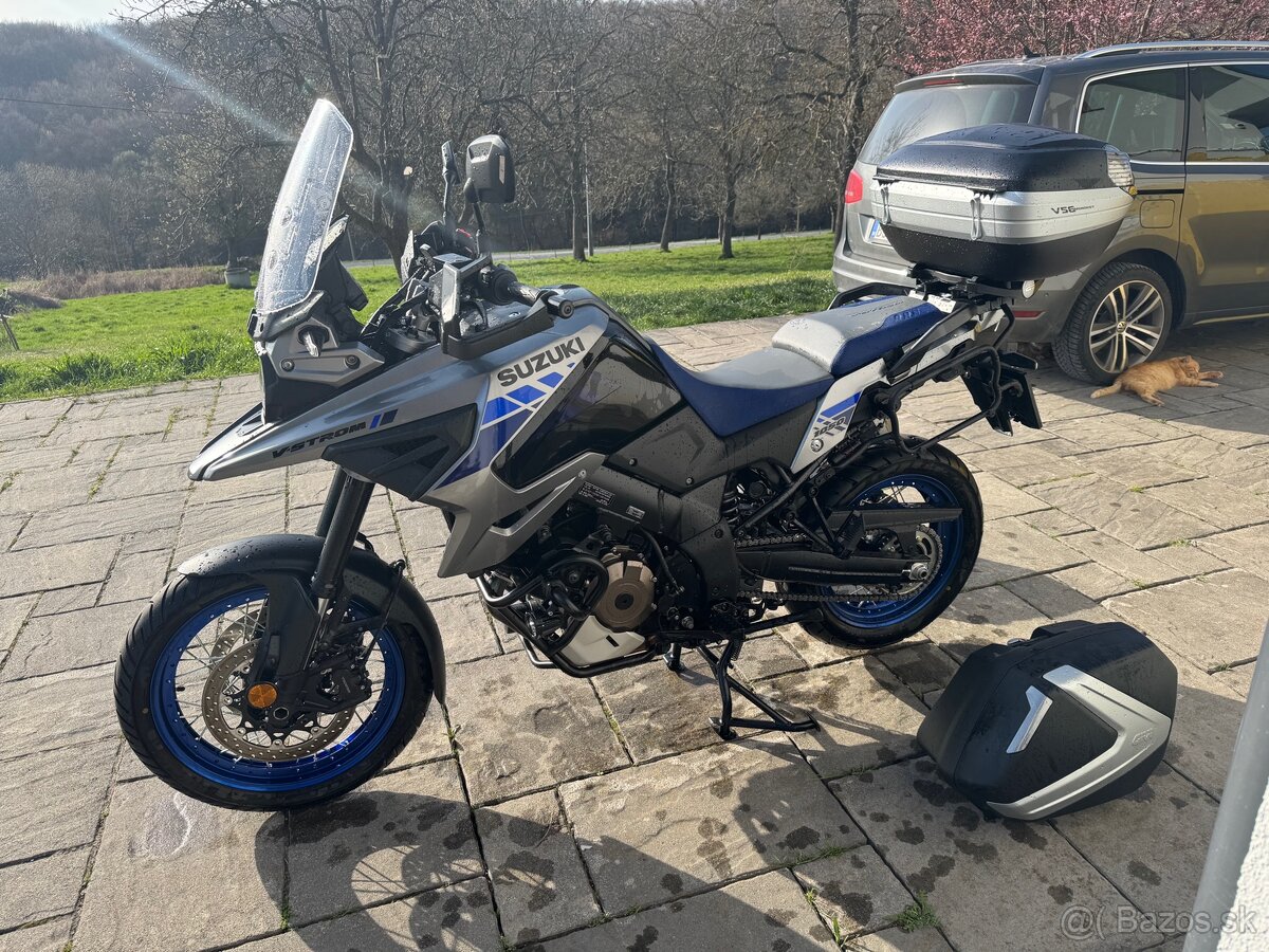 SUZUKI VSTROM 1050 2022
