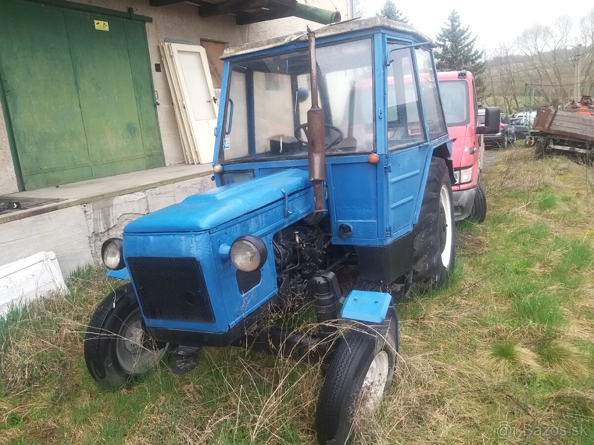 Predam Traktor Zetor 5611 , pojazdne v