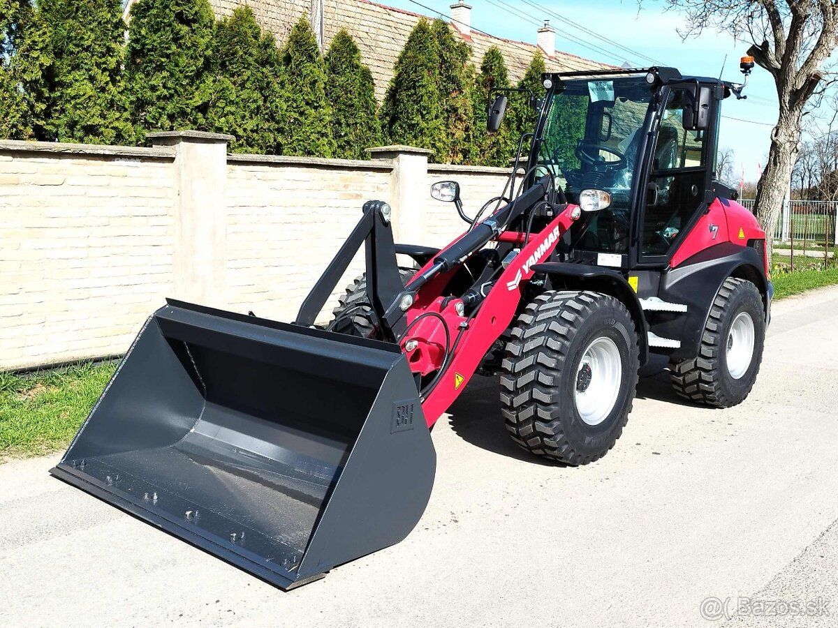 nakladač Yanmar V7 RV2024 nosnosť 1750kg, lopata 0,7 m kub.