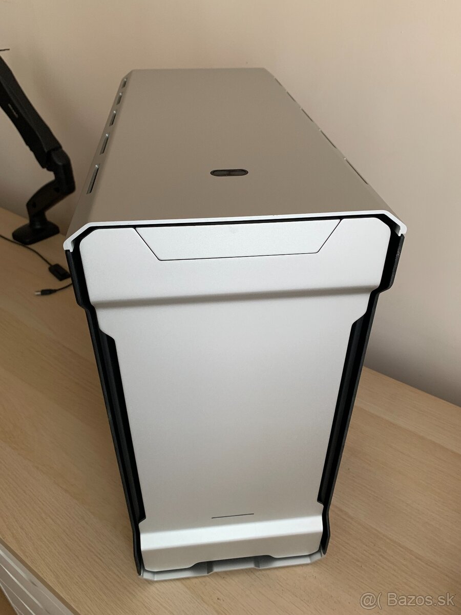 PHANTEKS Enthoo Evolve Galaxy Silver