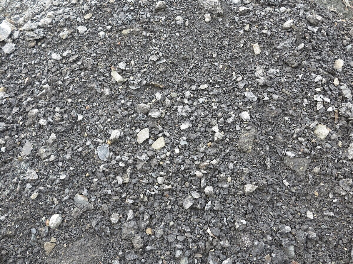Zem ornica recyklat piesok štrk makadam kamenivo