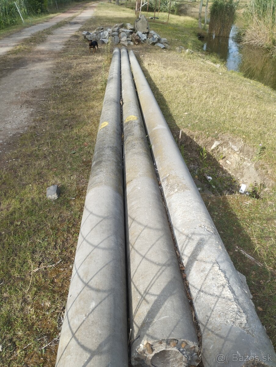 Betónové elektrické stĺpy
