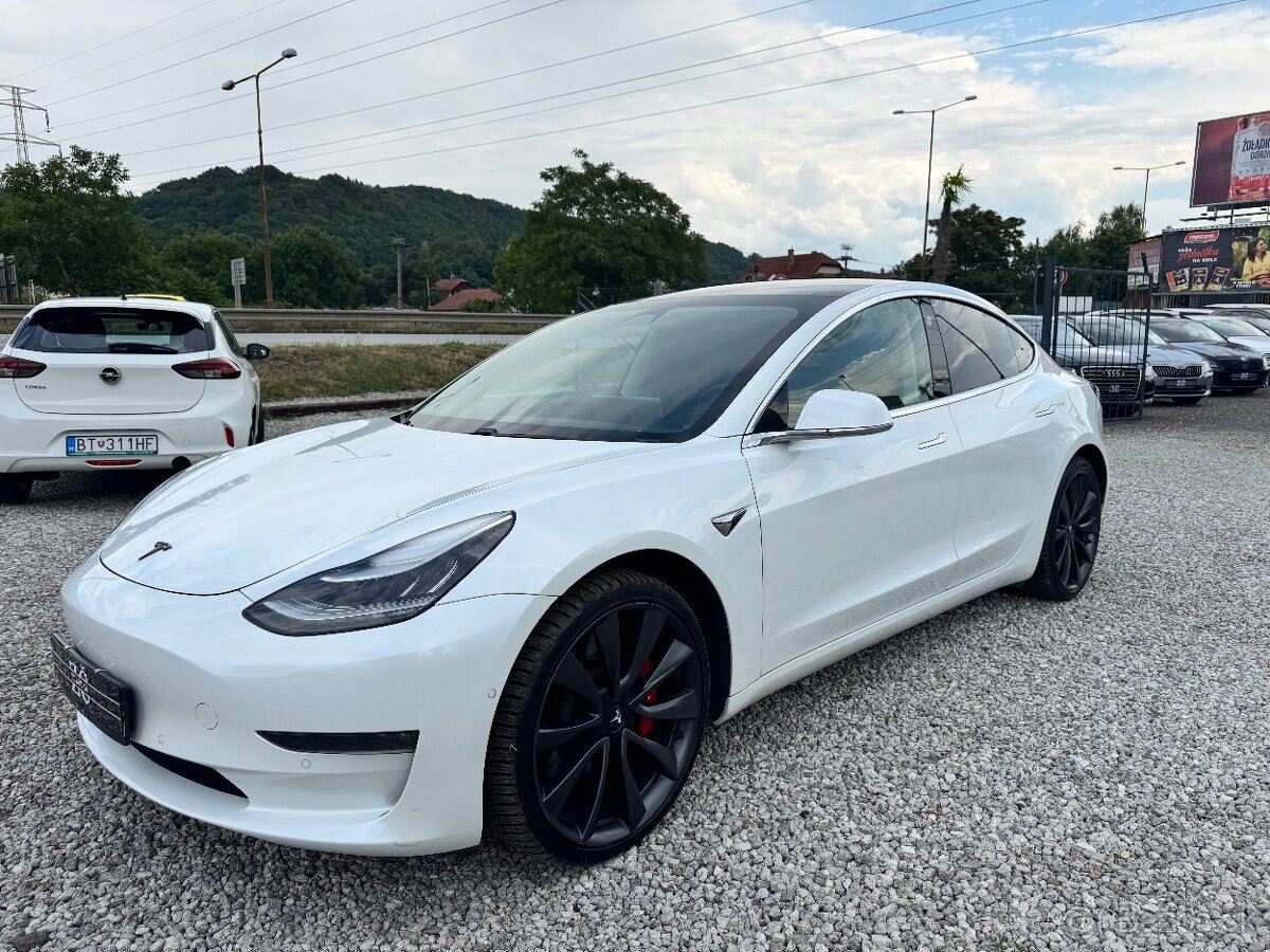 Tesla Model 3 Performance 82kWh AWD
