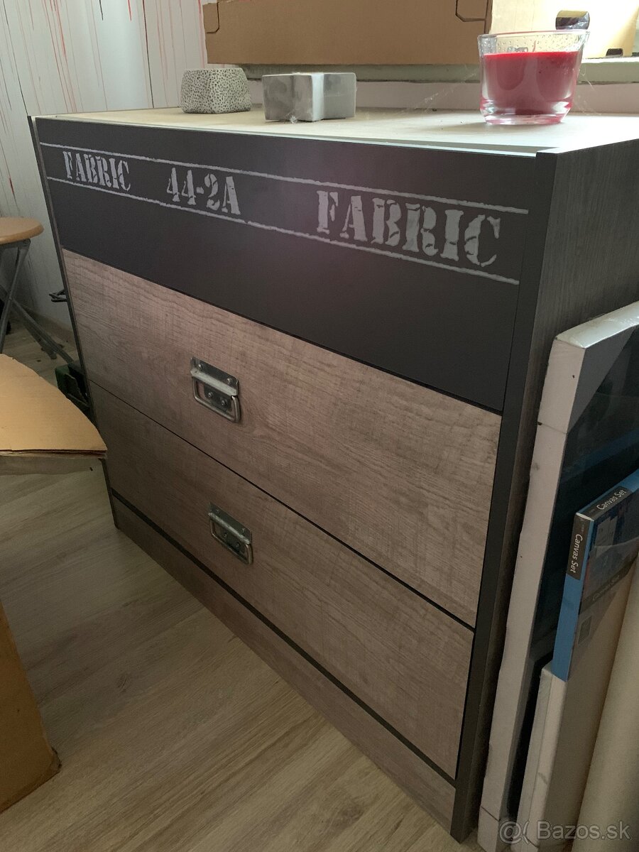 Skrine do modernej študentskej izby
