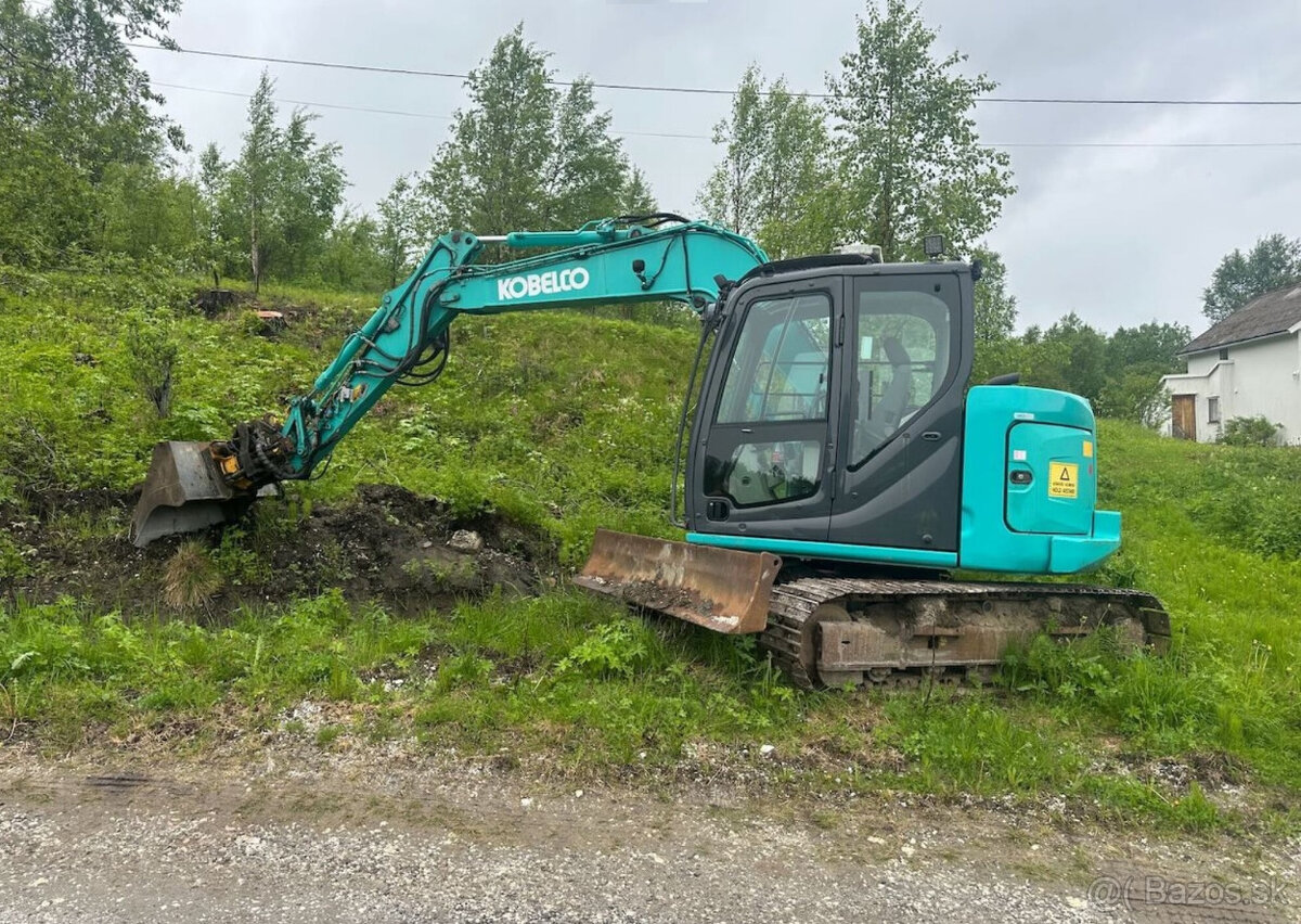 Pásový rypadlo Bagr Kobelco SK75SR-3E Minibagr