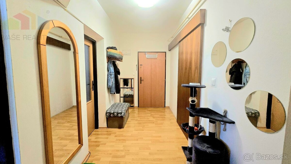 Priestranný 3-izbový byt (72 m² + balkón) Sokolovce – výhodn