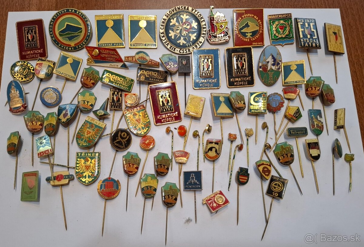 Predam malu zbierku odznakov