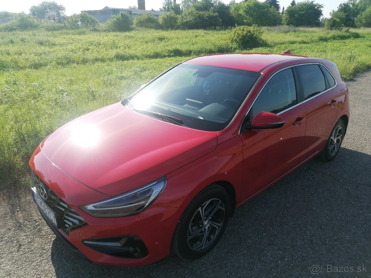 Hyundai I30 Family 53000 3/2021 1.5 benzin