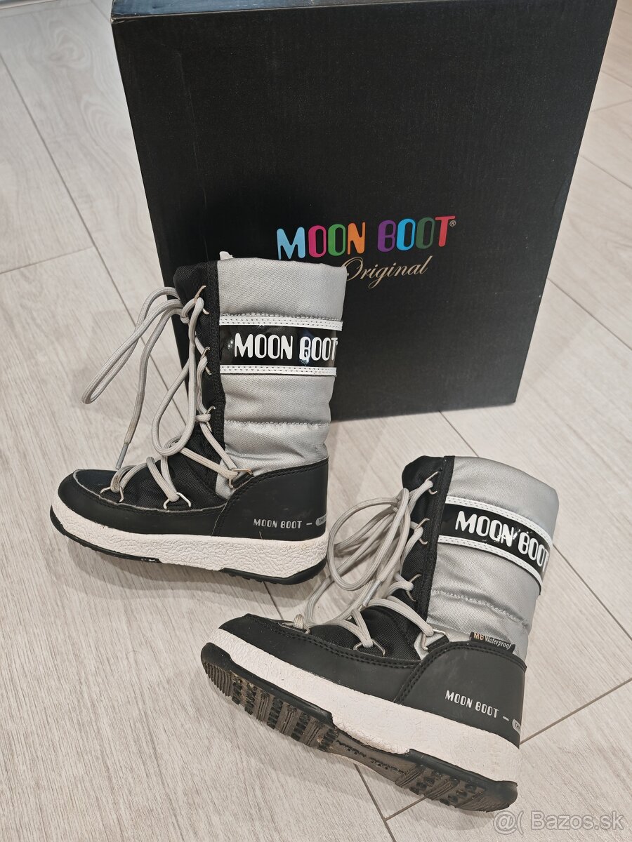 Moon boot 25