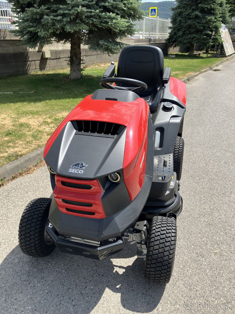 Predám traktorovú kosačku STARJET UJ 102-23 P4 Exclusive 4x4