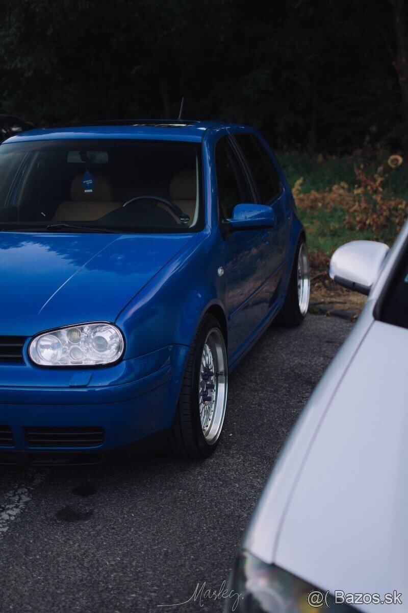 Volkswagen Golf 4 2.3 V5/vr5