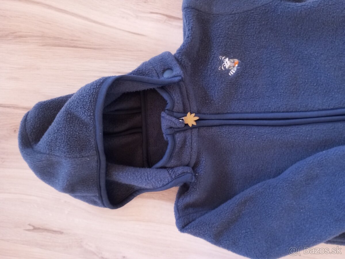 Flisovy overal s idnimateľnou kapucňou