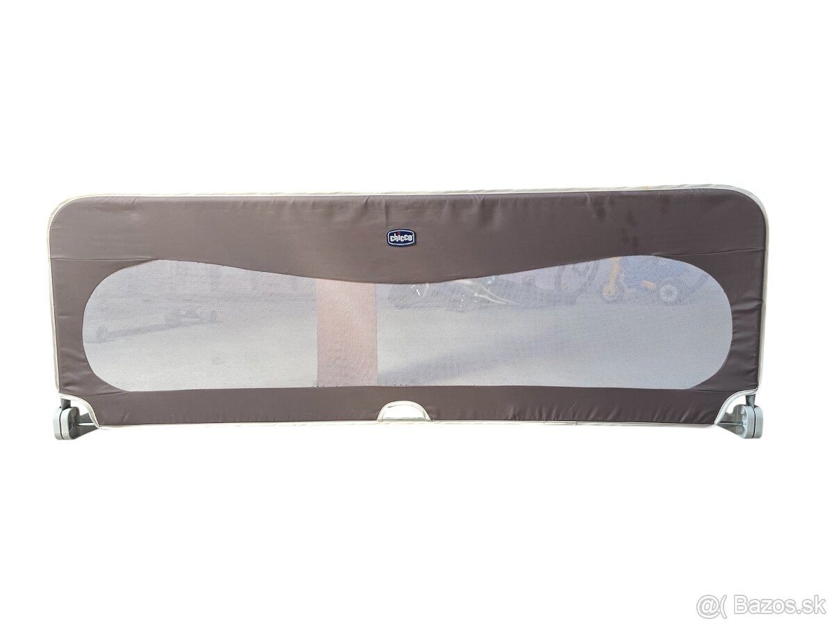 Detska zábrana na posteľ