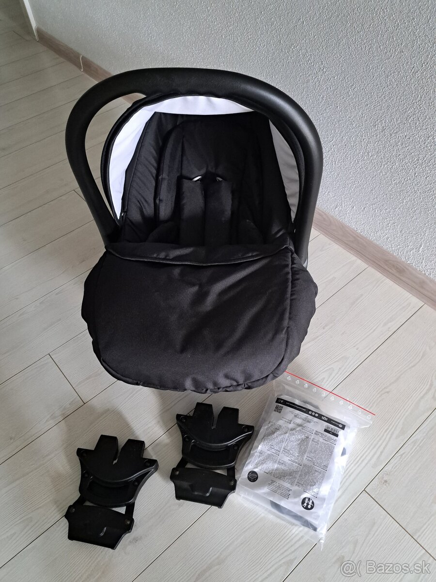 Autosedačka Petite&Mars