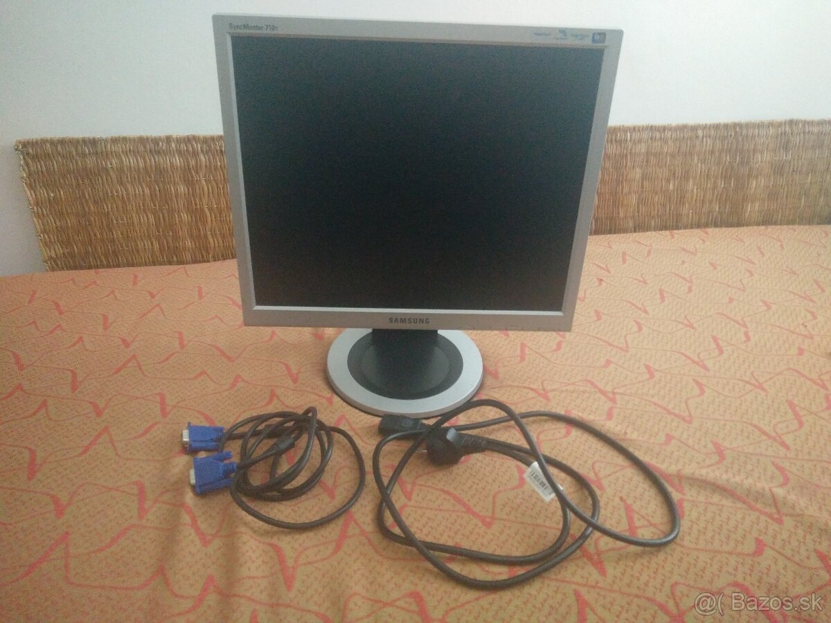 Predám LCD monitor značka SAMSUNG SyncMaster 710n