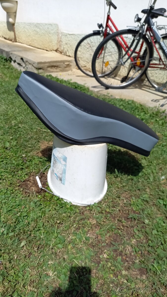 Predam sedadlo Jawa 500
