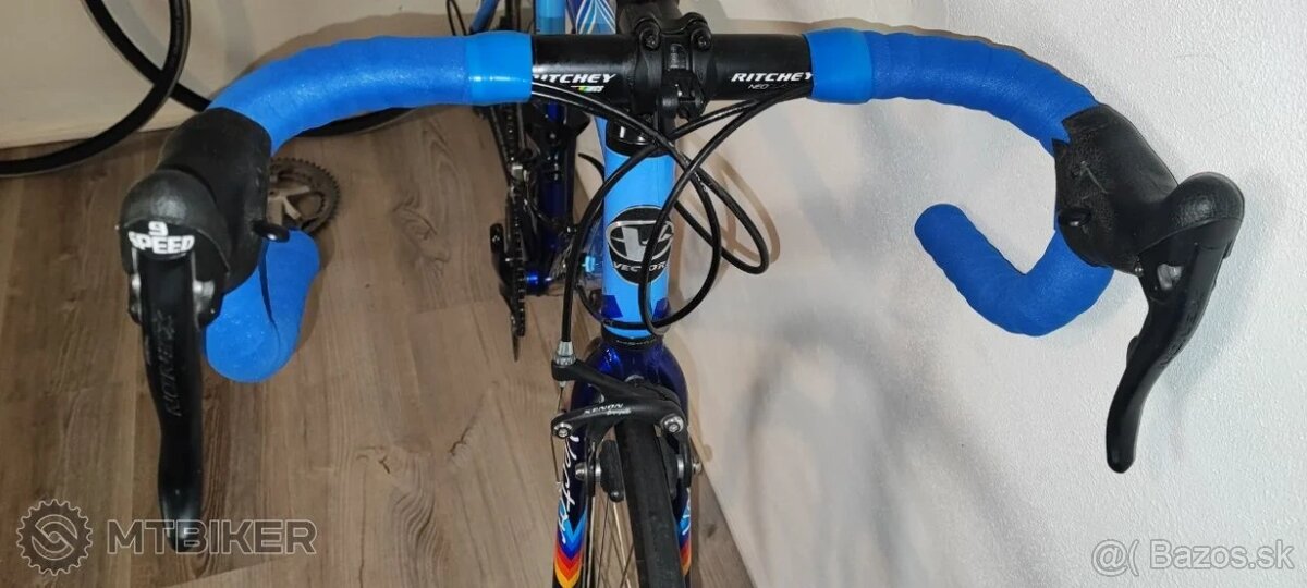 Cestný bicykel