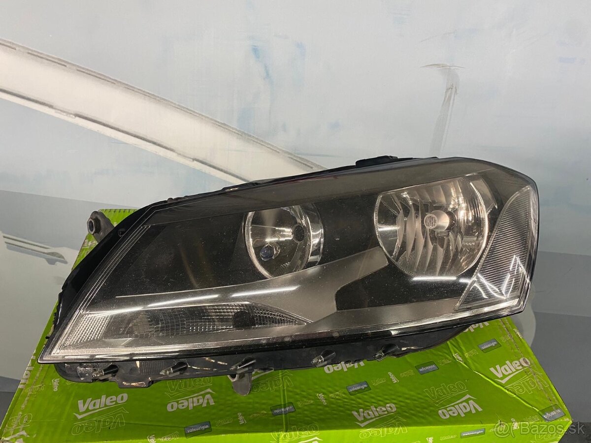 🚨svetlomety predný ľavý pravý -halogenový VW Passat B7 3AA
