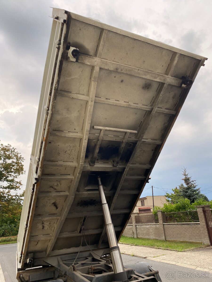 Kompletní korba se sklápěcím uložením a rámem