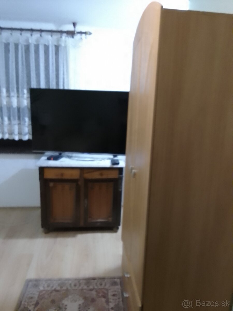 Starožitný komoda