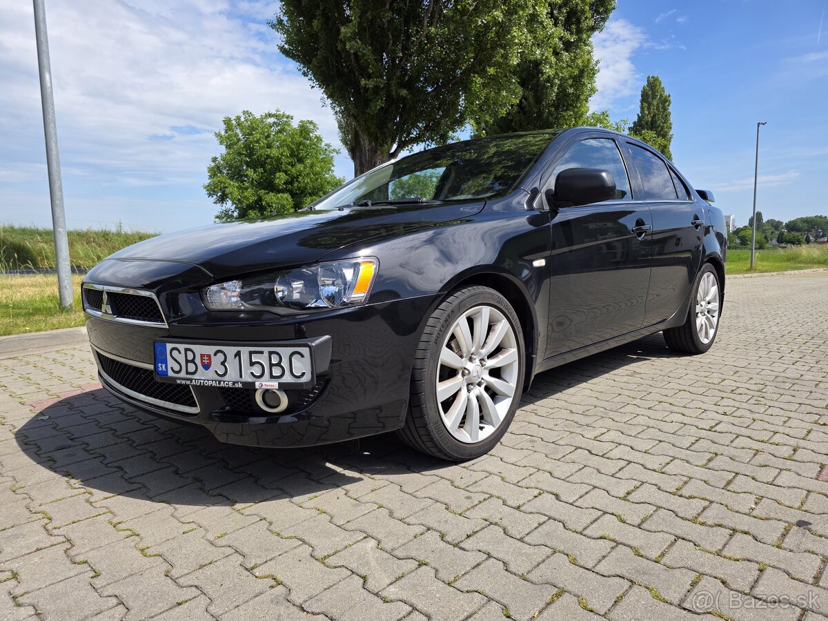 Mitsubishi Lancer 1.6 MIVEC Invite