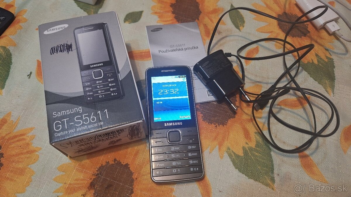 Samsung S5611