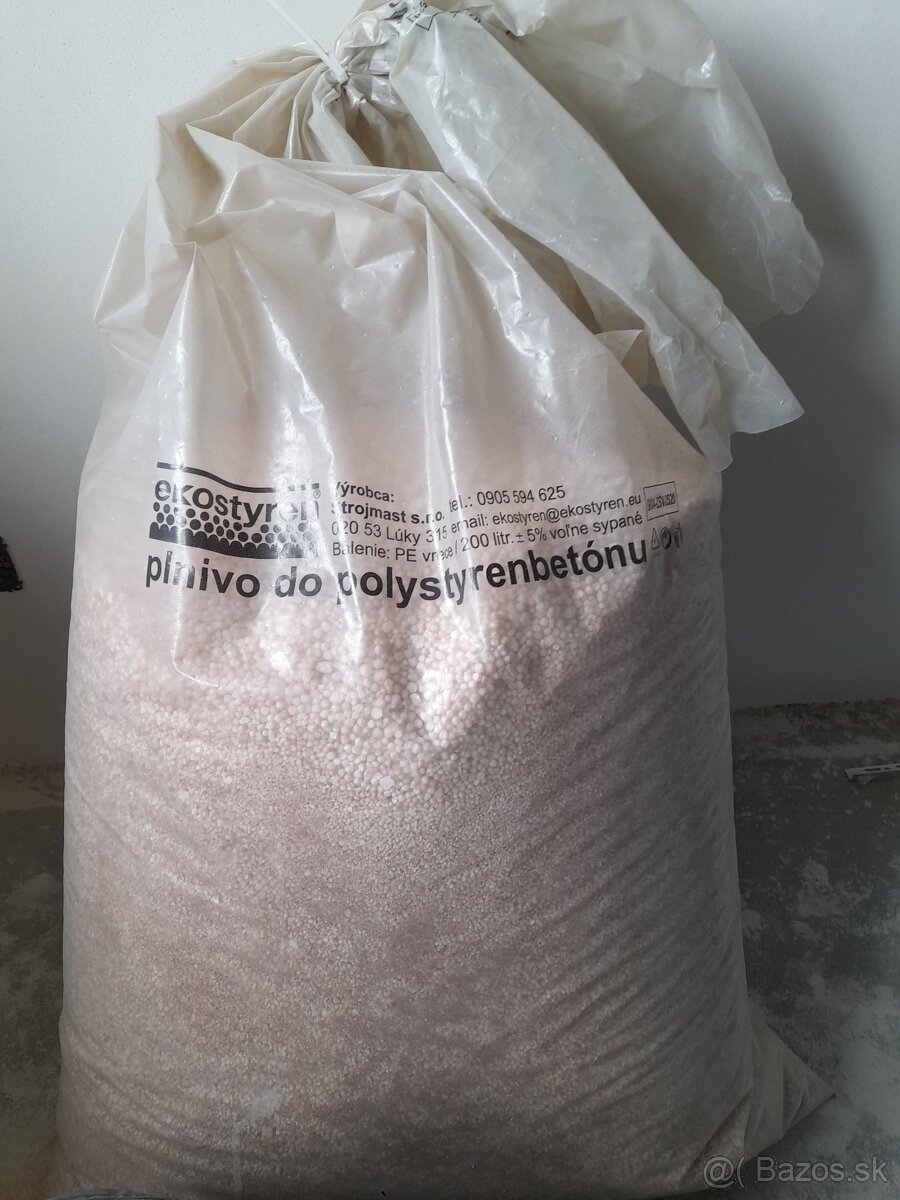 Ekostyren - prisada na odlahcenie betonu