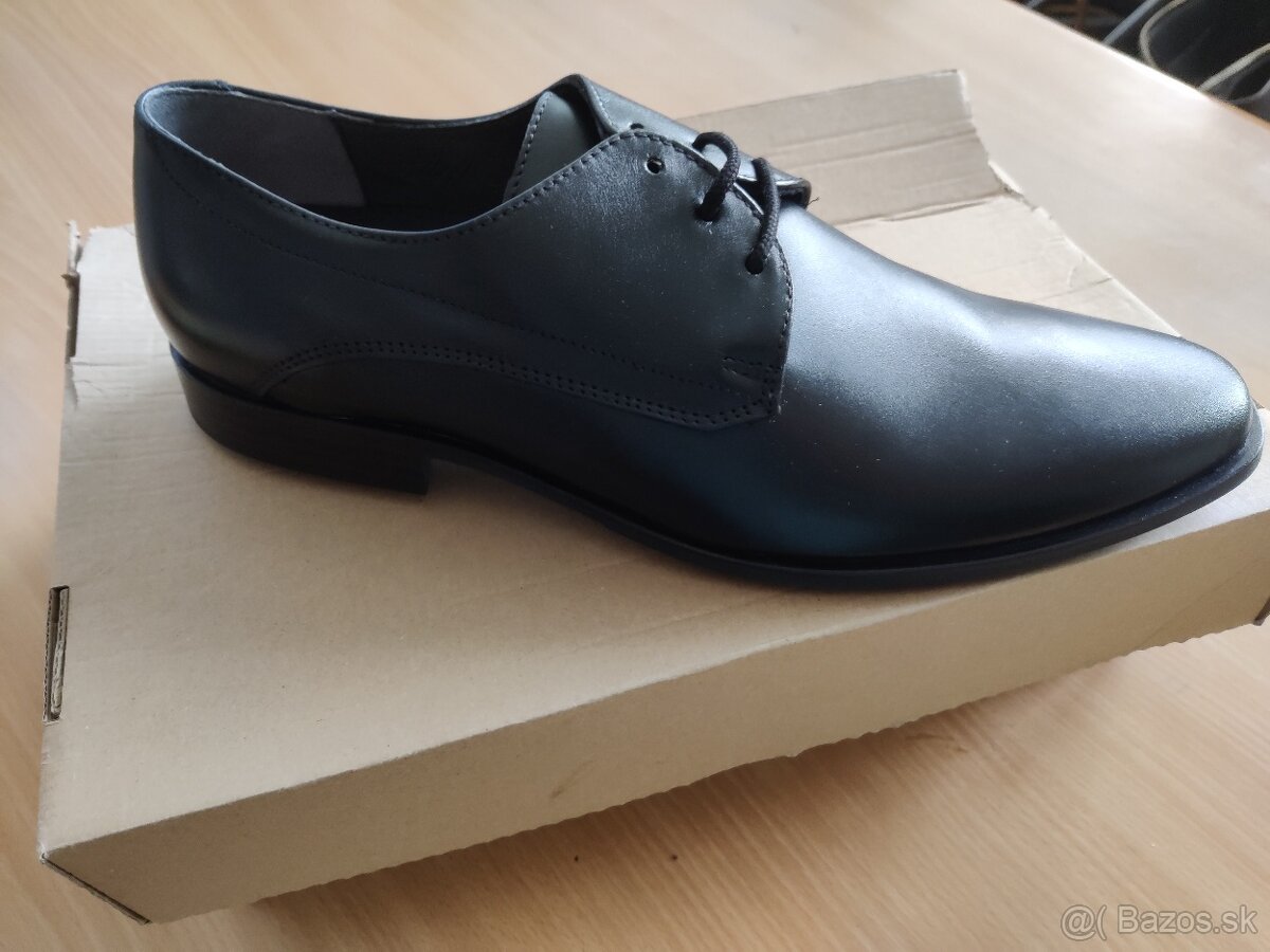 Sisma S12153-poltopánka