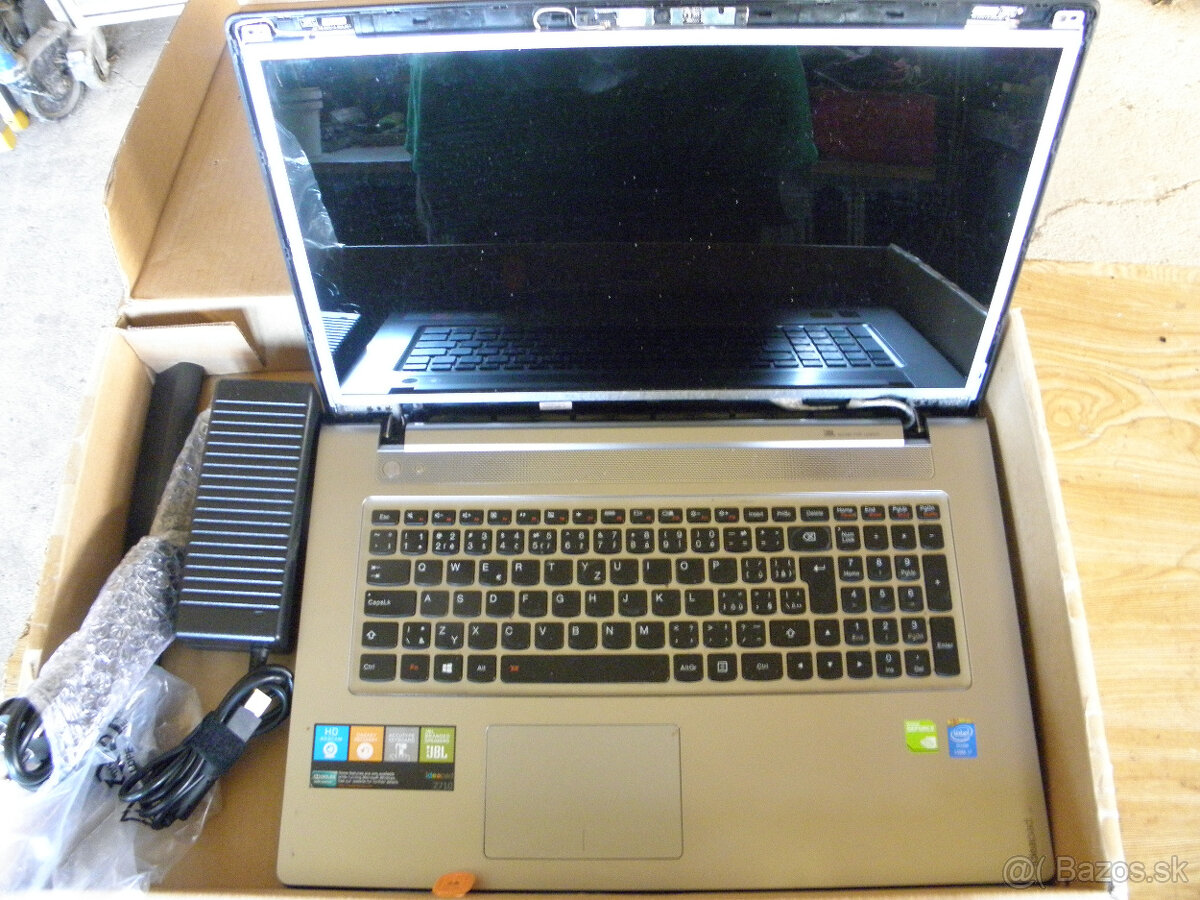 Predám suciastky 2ks Lenovo ideapad Z710
