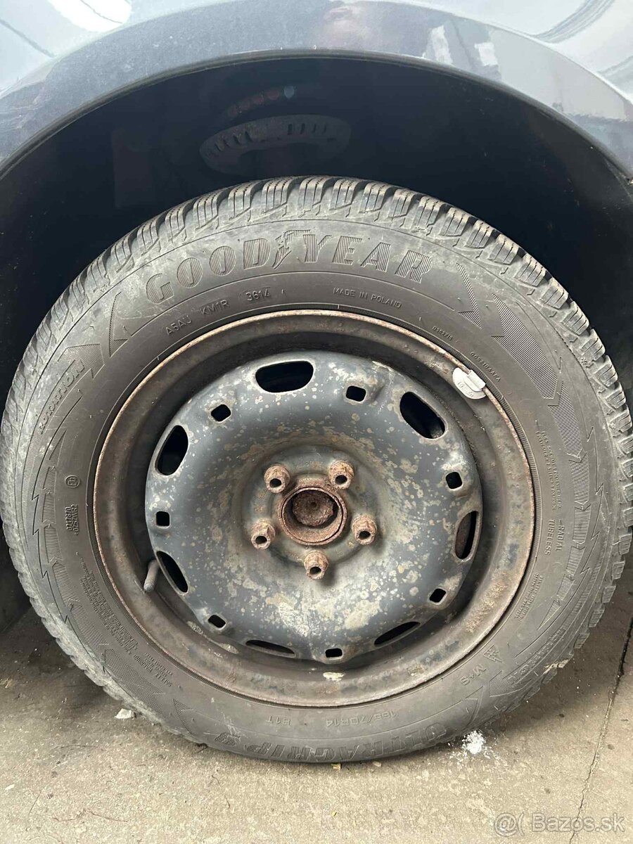 Predám zimnú sadu kolies na Fabiu