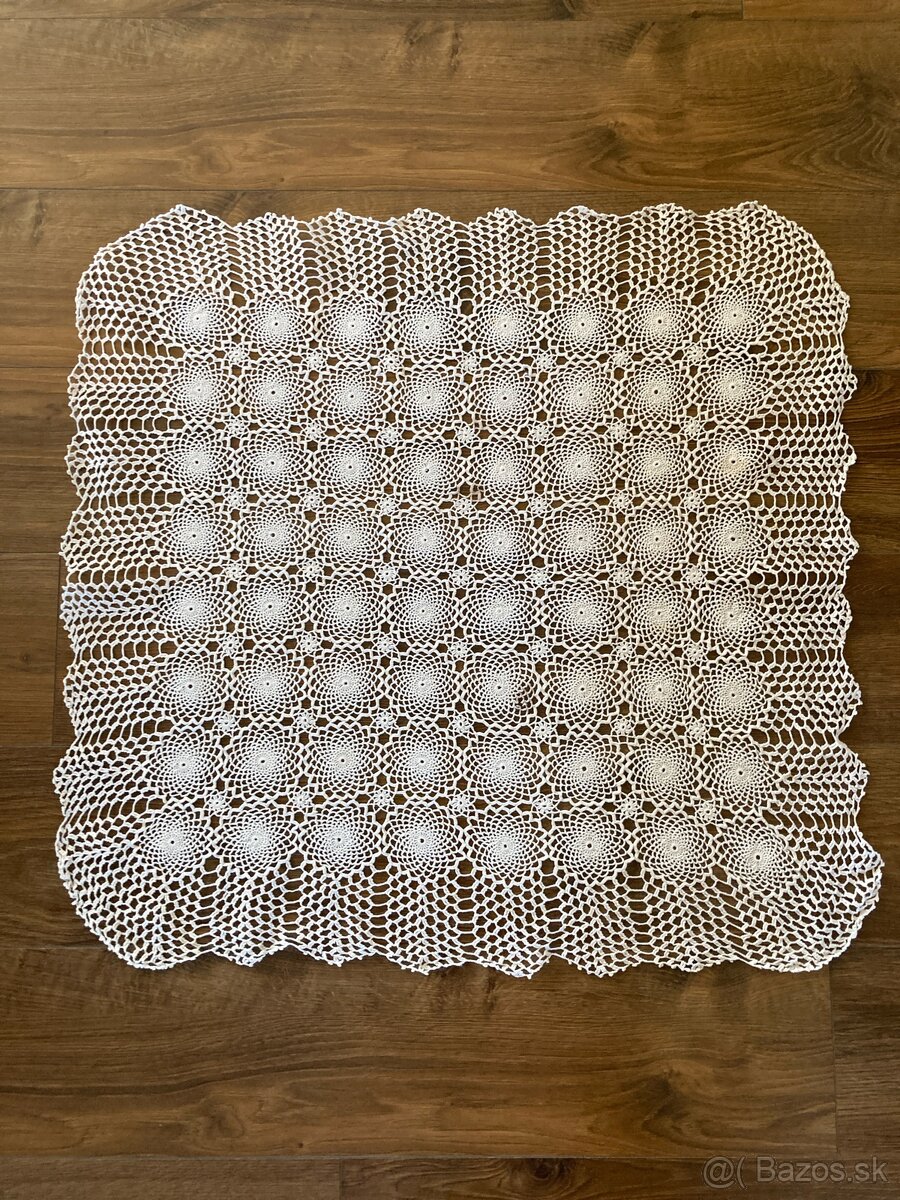 Predám veľký háčkovaný obrus
