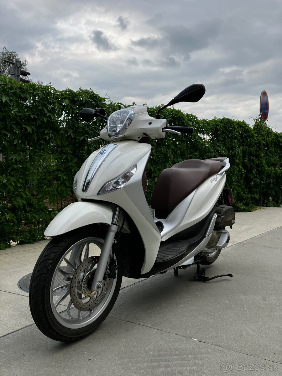 Skúter Piaggio Medley 150