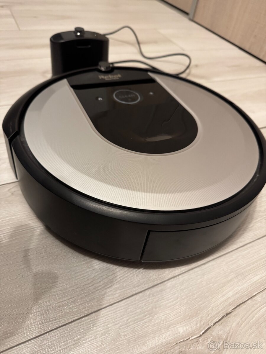 Roomba i7