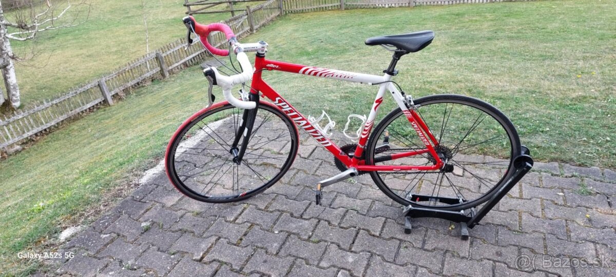 Cestný bicykel Specialized Veľkosť M