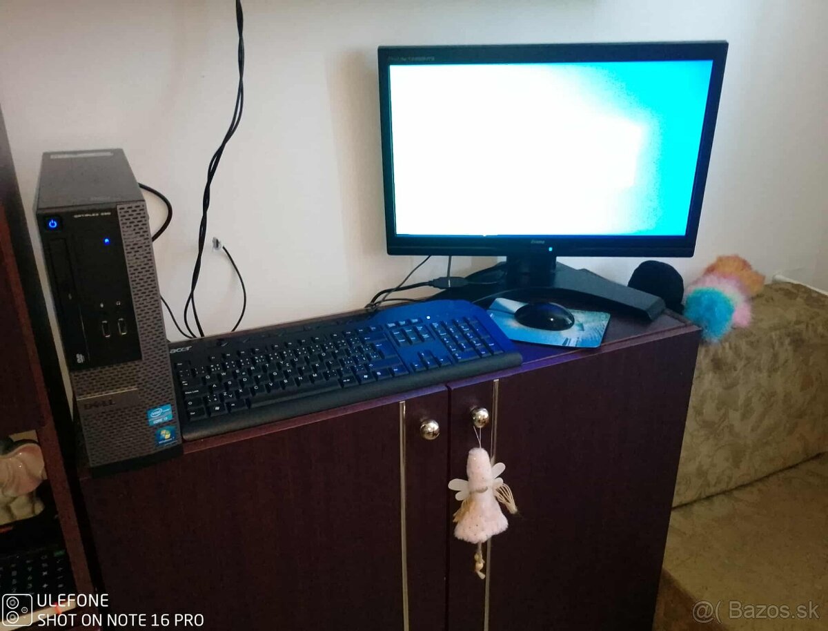 Komplet počítačova zostava s dotykovým 22 palcovým monitorom