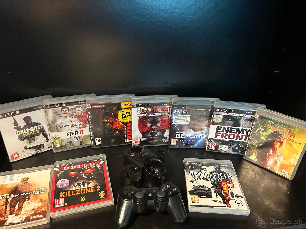 hry na PS3 a ovládač