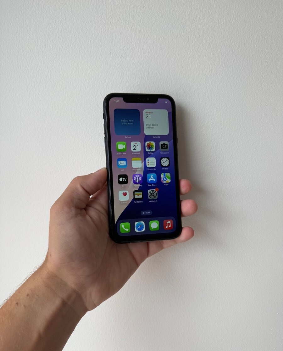 Predám - Apple iPhone XR 128GB - ČIERNY