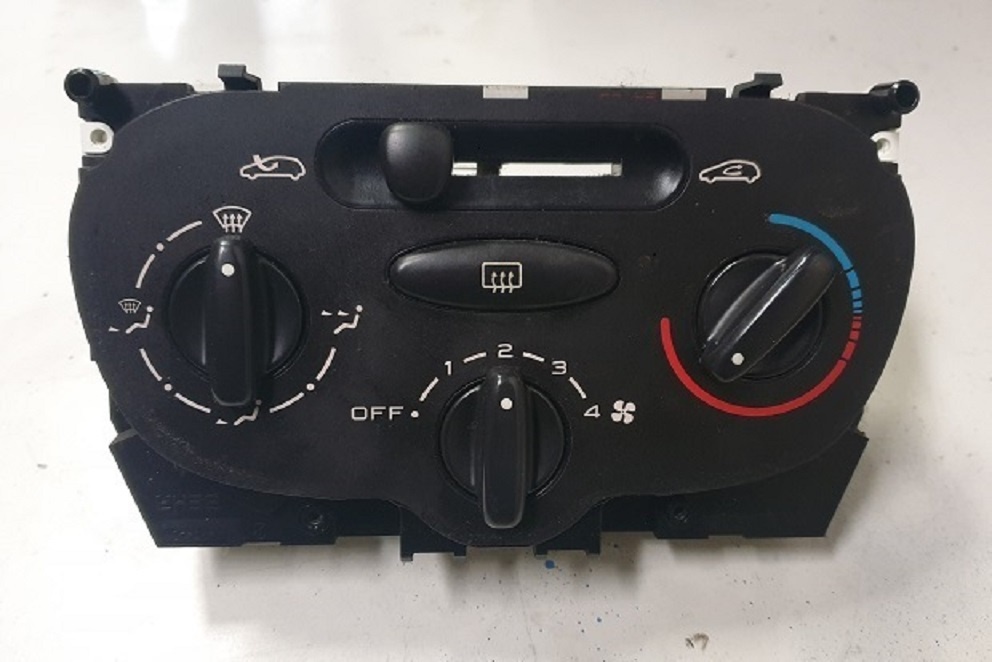 Ovládanie kúrenia Peugeot 206 BEHR99210