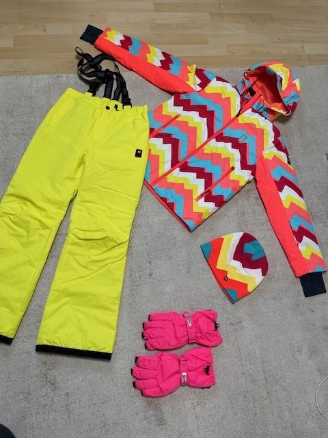LEGO WEAR krásna detská lyžiarska súprava