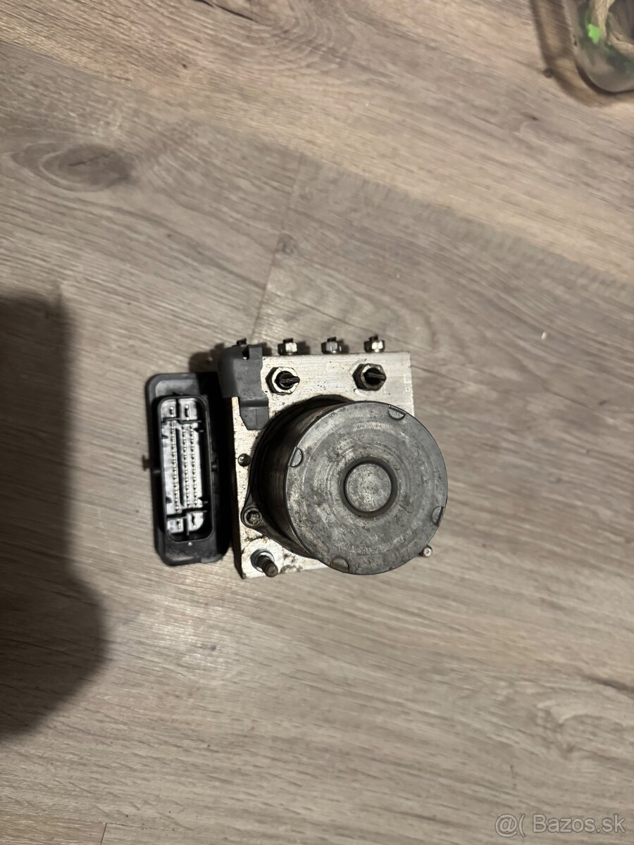 Riadiaca jednotka ABS Toyota Fiat Renault 2265106455