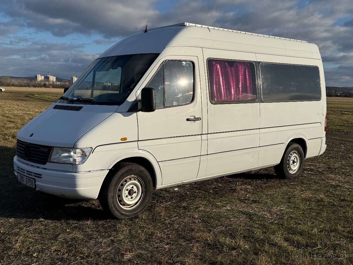 Obytna dodavka,caravan mercedes sprinter 312D