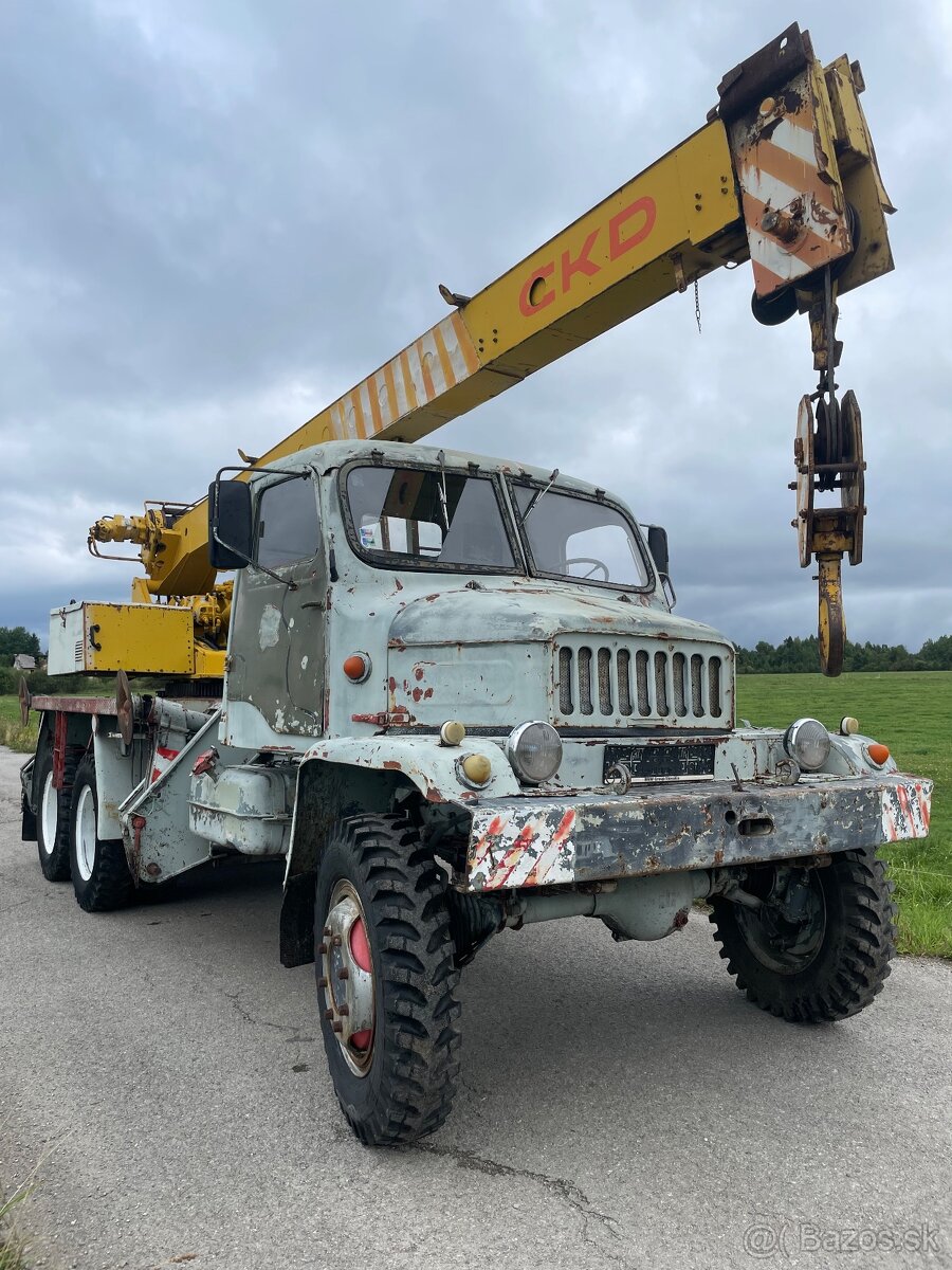 Predám AUTOŽERIAV Praga V3S AD080 s TP