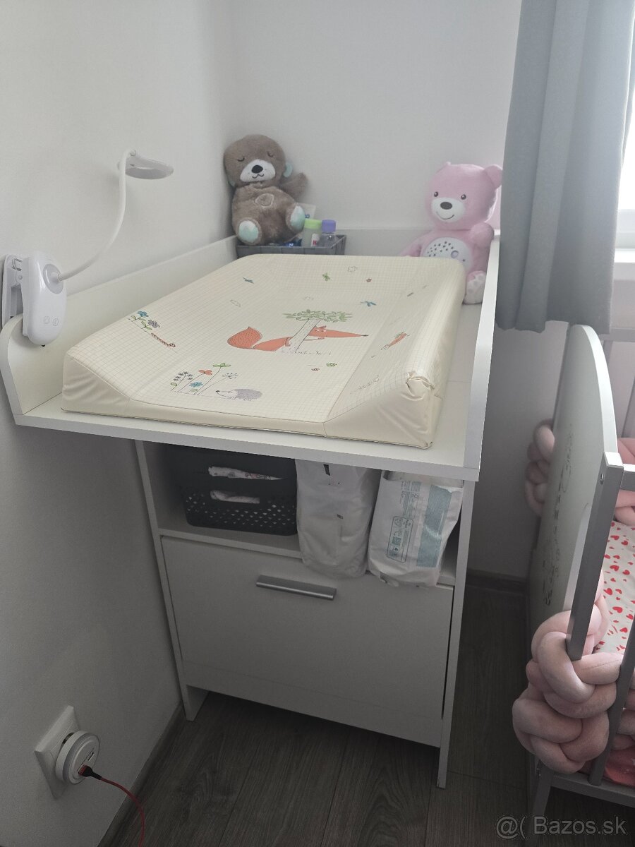 Komoda/skrinka s pultom/ prebalovaci pult
