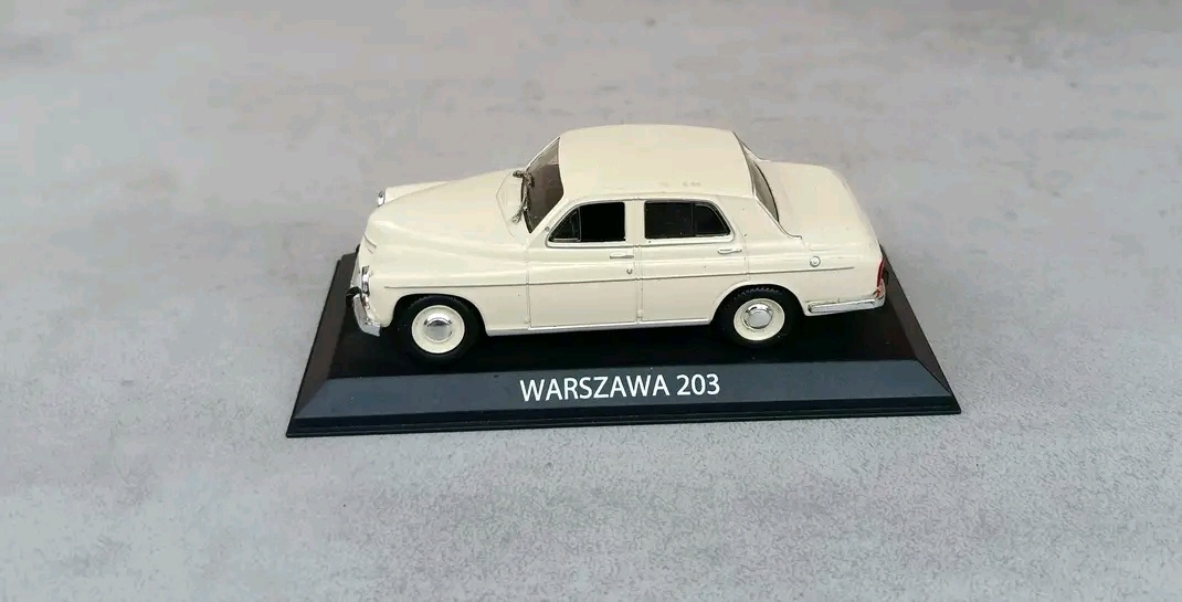 Zberateľské autíčko, loďka.