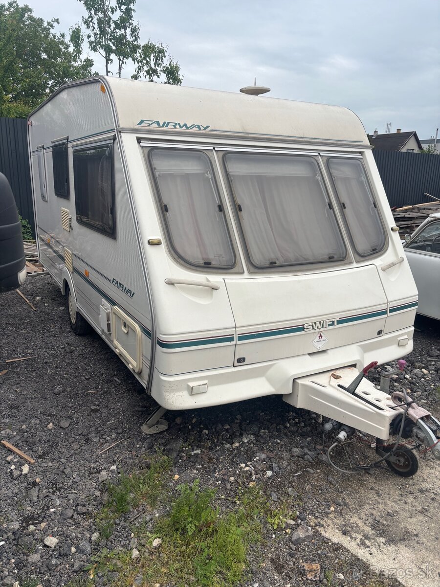 Obytný príves Swift Farway 460 r.v 2007