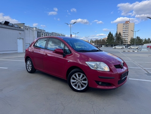 Toyota Auris 1.6 VVT