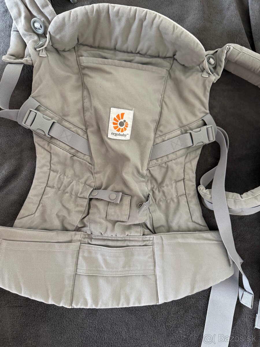 Ergobaby nosič