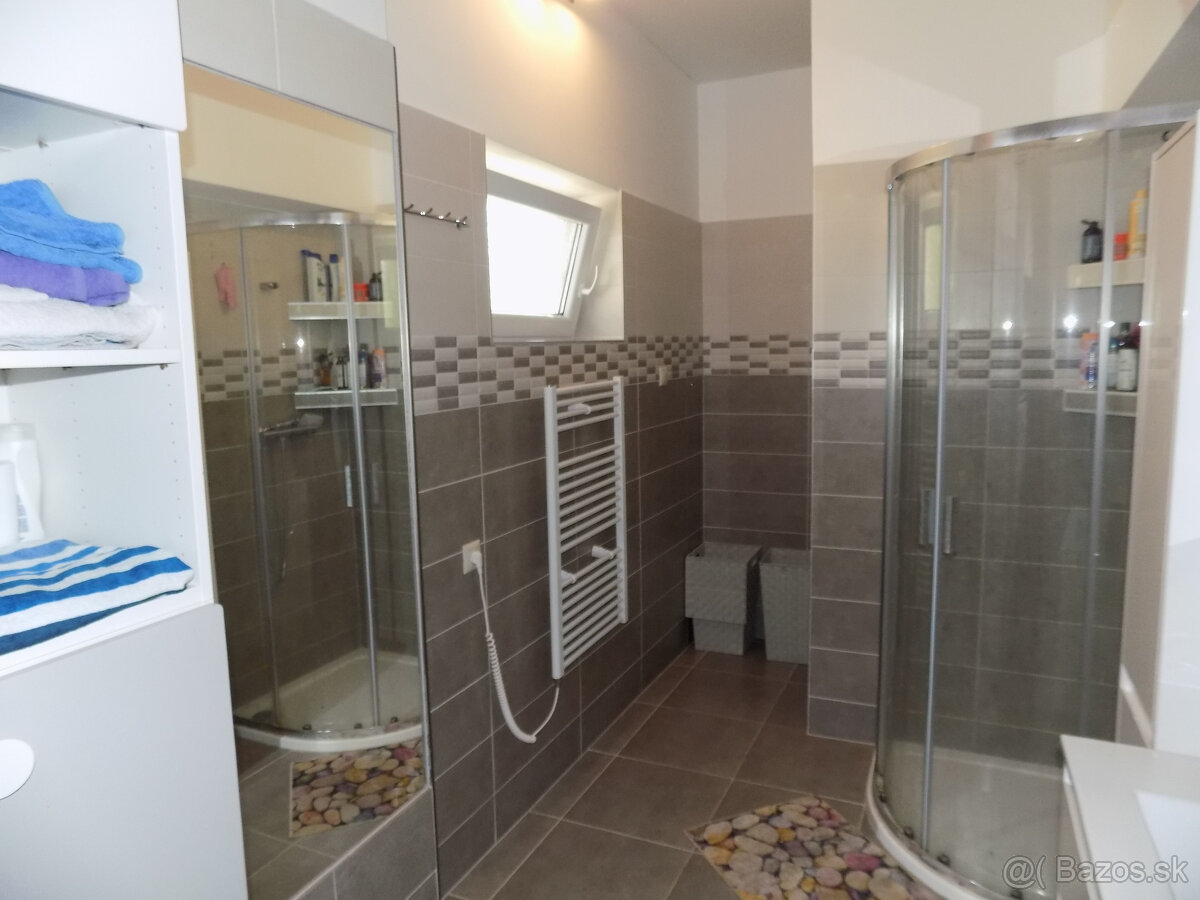Na predaj 3 izb . čiast. rekonštruovaný dom -Veľké Kosihy 12