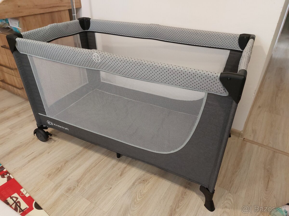 Cestovná postieľka Kinderkraft Leody