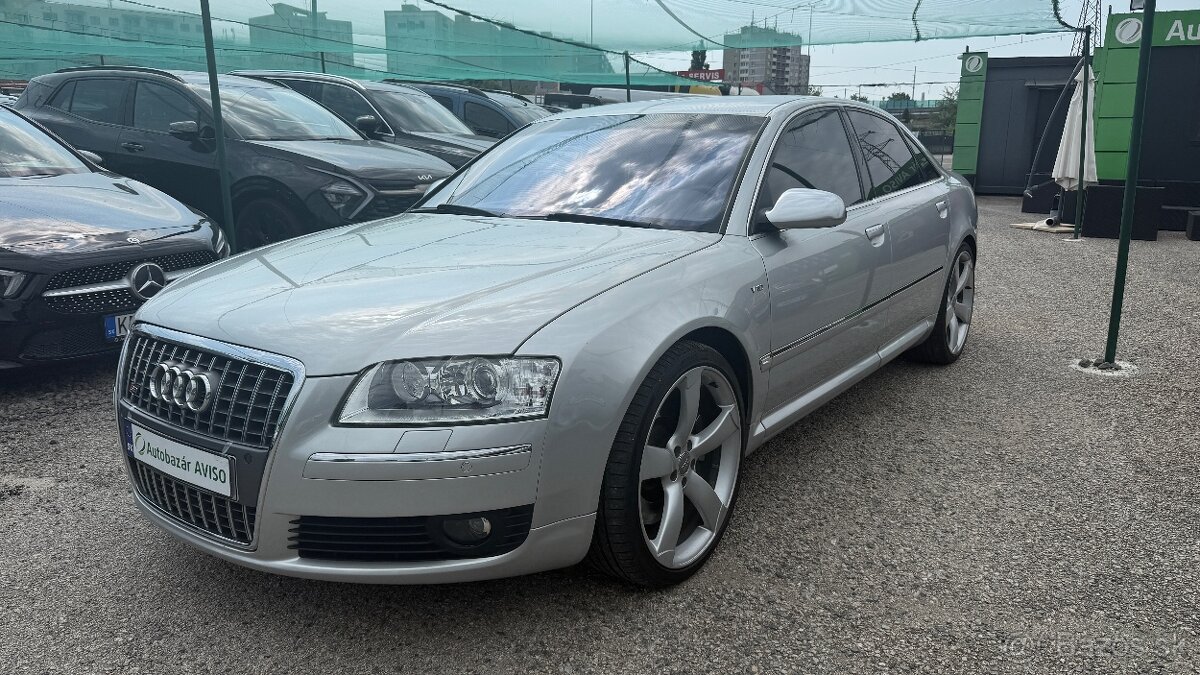 Audi S8 5.2 FSI quattro